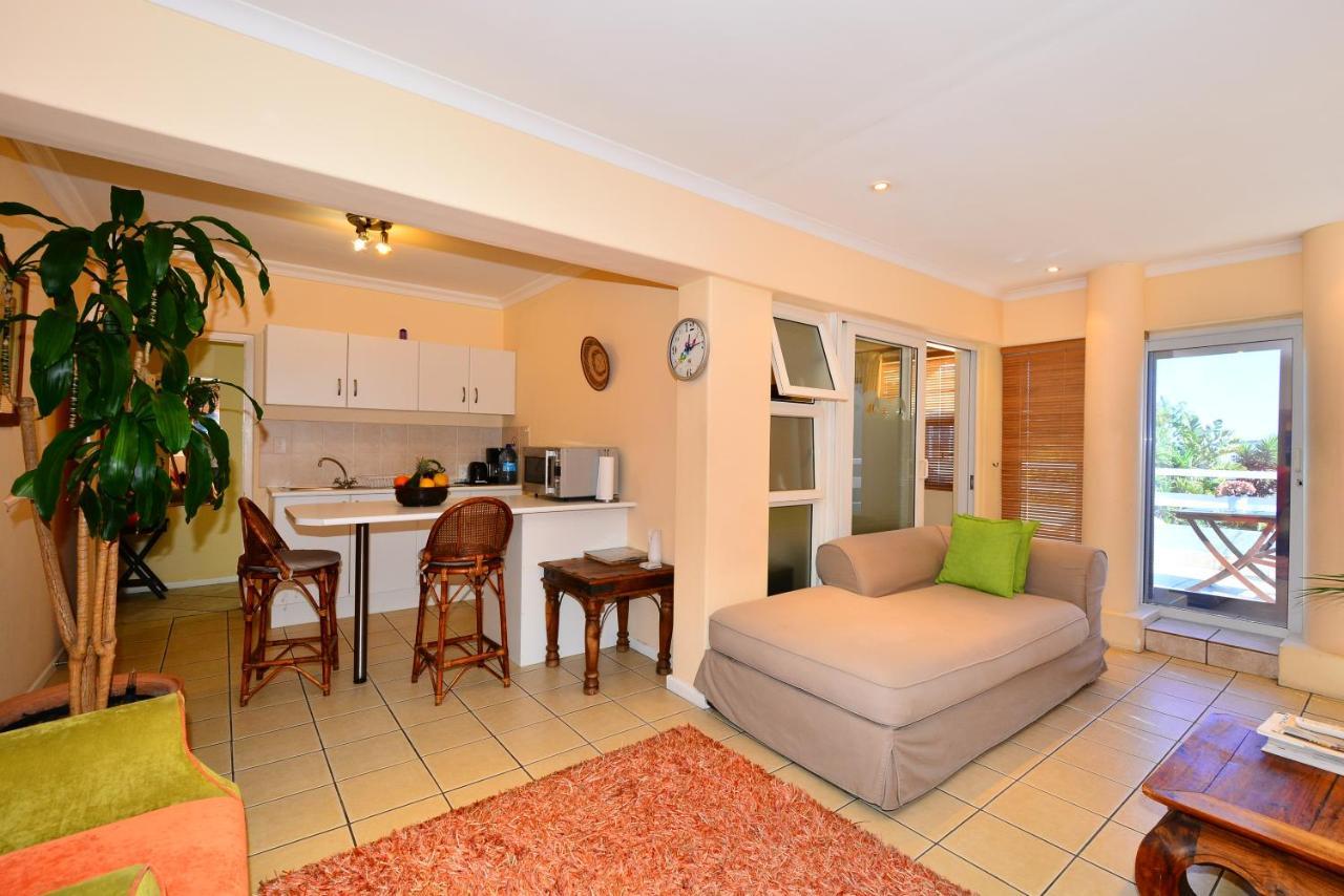 Secret Garden Guesthouse Bloubergstrand Extérieur photo