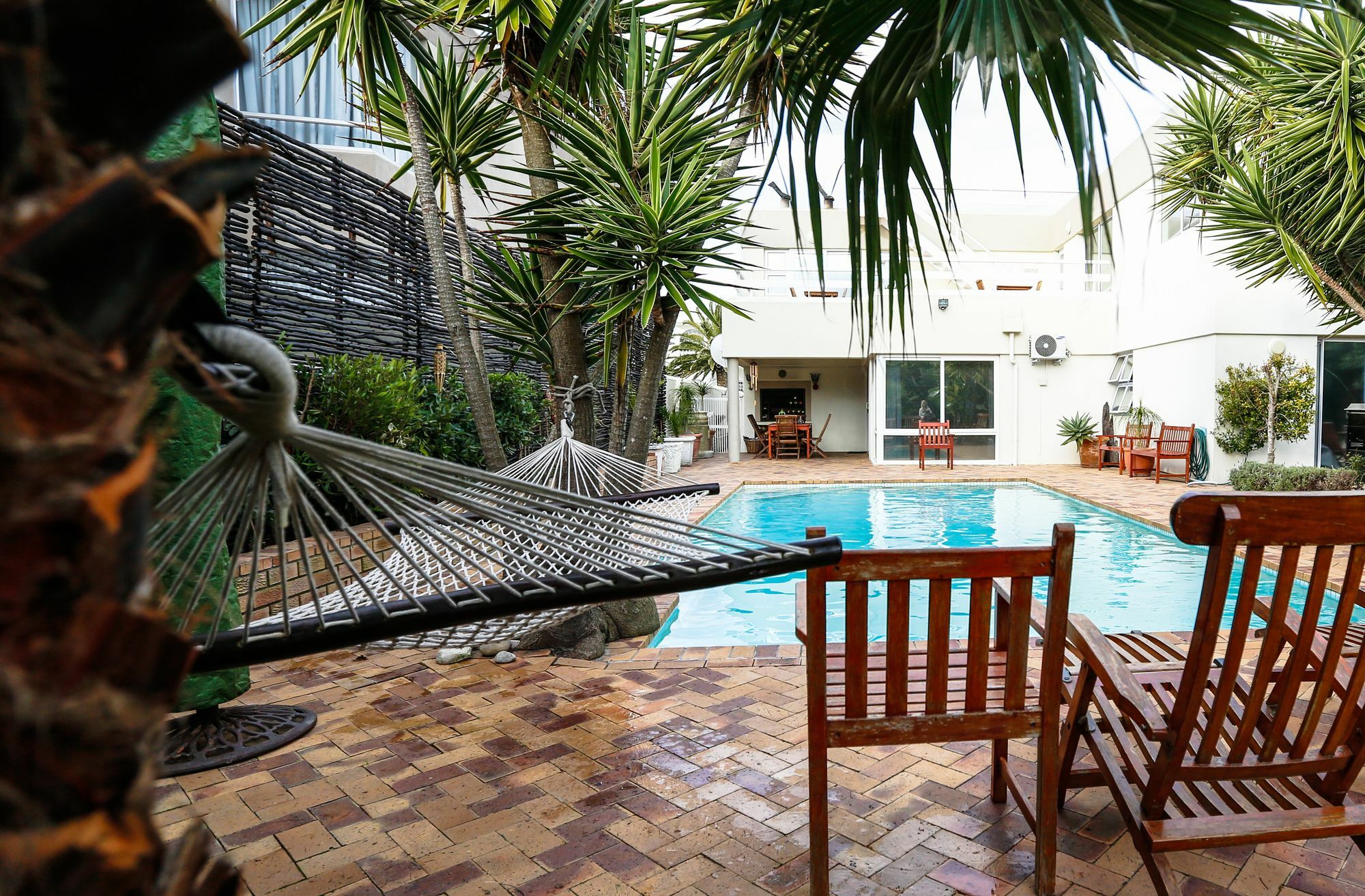 Secret Garden Guesthouse Bloubergstrand Extérieur photo